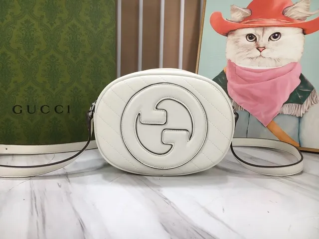 Gucci GG Marmont Mini Shoulder Bag