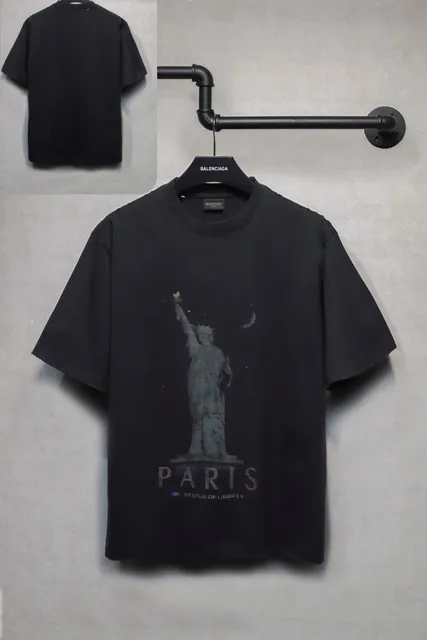 Balenciaga Statue of Liberty Tee