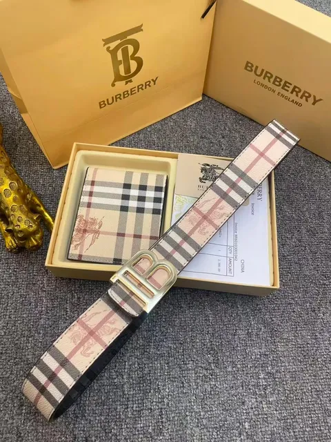 Burberry House Check Belt Classic Nova Check
