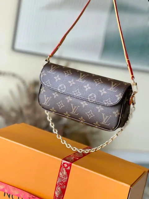 Louis Vuitton On The Go