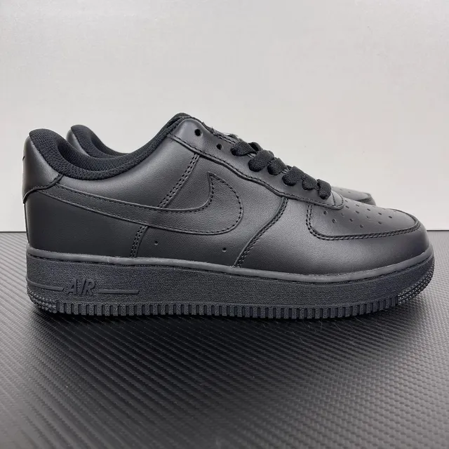 AF-1纯黑低帮CW2288-001