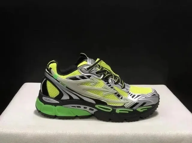Off-White Yeezy 700 Wave Runner