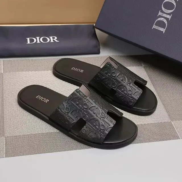 Dior B23 Slide Embossed Logo