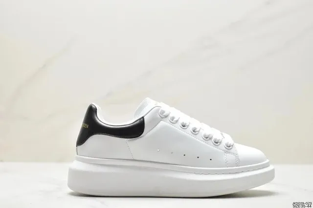 Alexander McQueen Oversized Sneaker White/Black