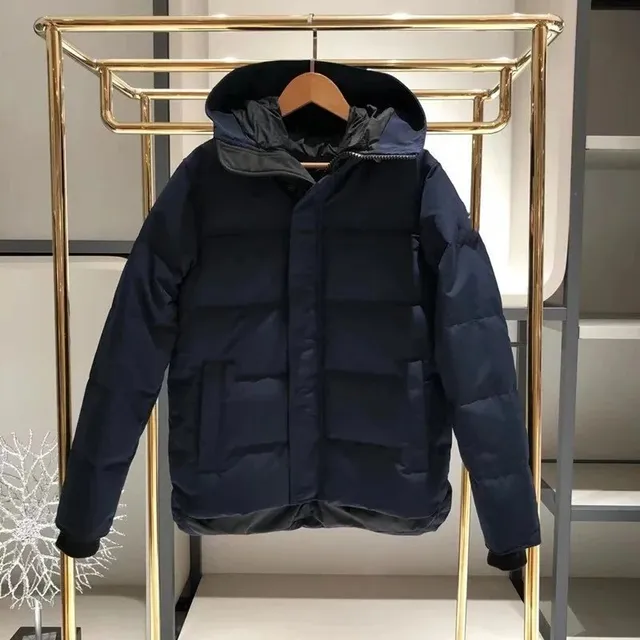Canada Goose Puffer Jacket Classic Fit