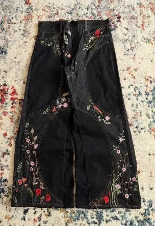 Levi's 501 Jeans Embroidered Floral