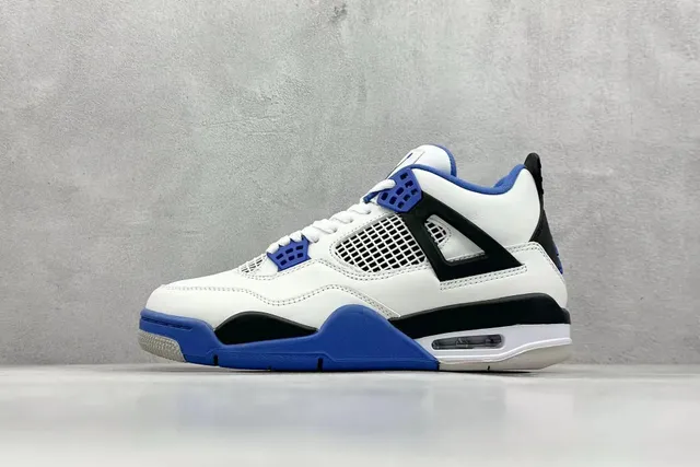 Air Jordan 4 Military Blue