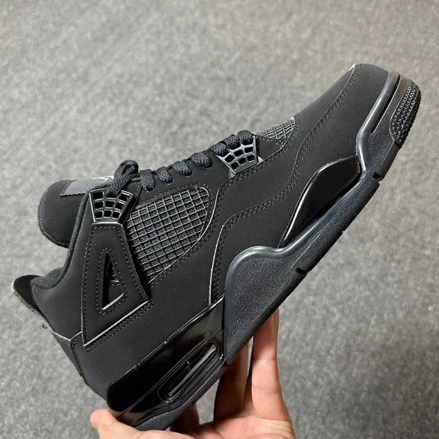Air Jordan 4 Triple Black