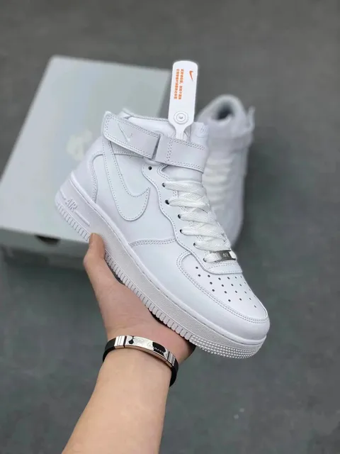 Nike Air Force 1 Low Triple White