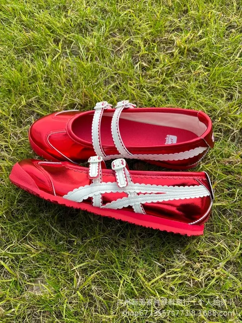 Saucony Jazz Original Metallic Red with White Scallop Straps