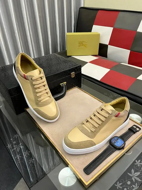 Burberry Low-Top Sneaker Check Stripe Detail