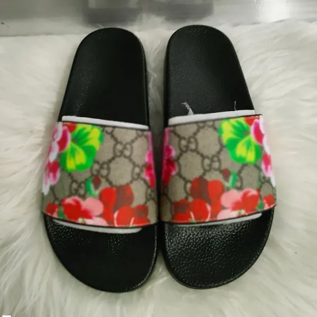 Gucci Slide Sandal Floral GG Supreme
