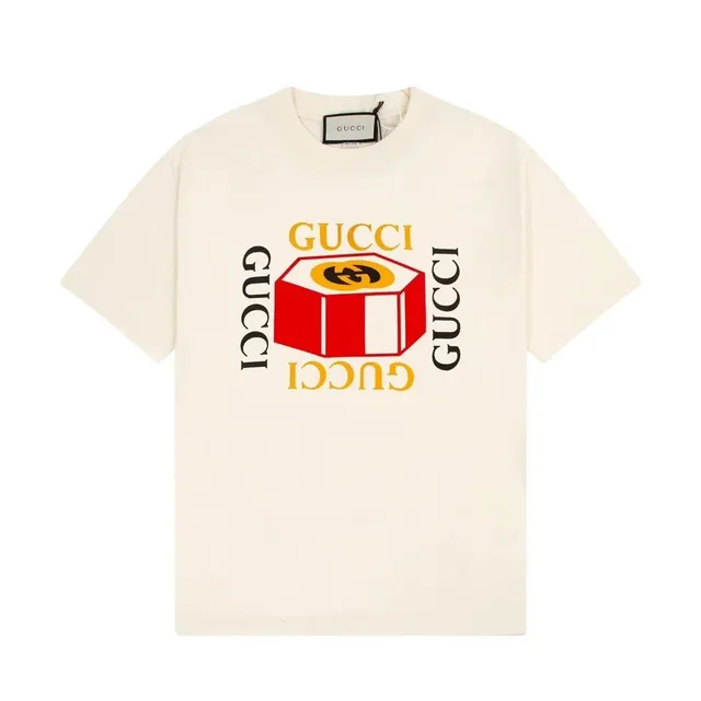 Gucci Graphic T-Shirt Box Logo Print