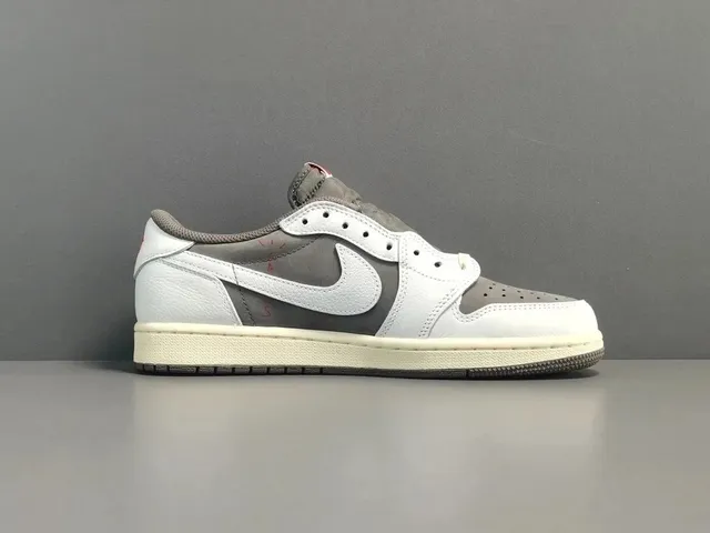 Jordan Air Force 1 Low Travis Scott Reverse Mocha