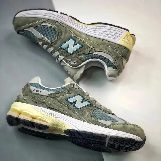New Balance 2002R Olive Green
