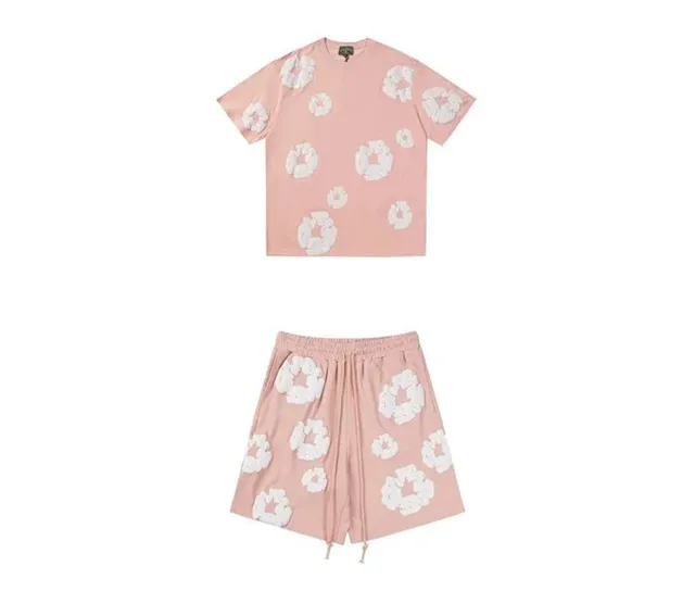 Balenciaga sets Cloud Motif