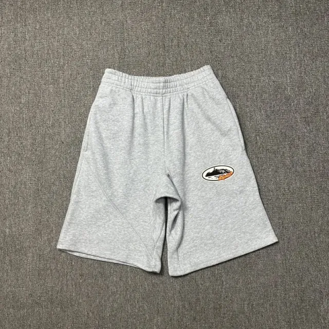818灰色短裤