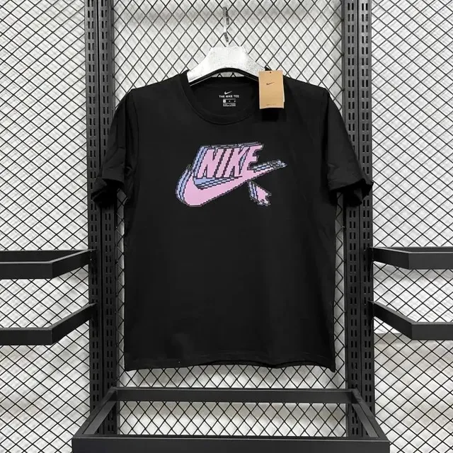 Nike Tee Pixel Swoosh