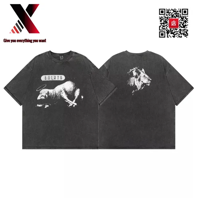 Graphic Tee Saints Lion Print