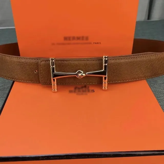 Hermès Horsebit Belt Gold Hardware
