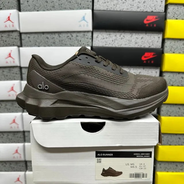 Nike Alo Runner Grey