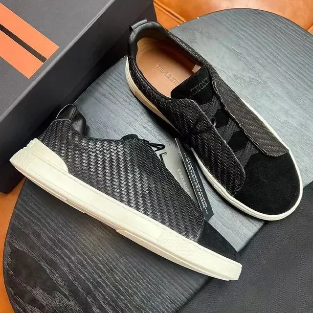 Travis Scott Low Sneaker