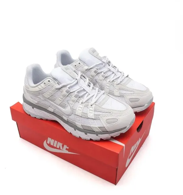 Nike Air Max Plus Triple White