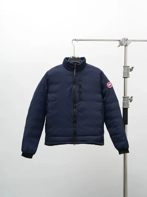 Canada Goose Puffer Jacket Classic Fit
