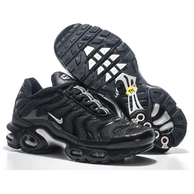 Nike Air Max Plus Triple Black