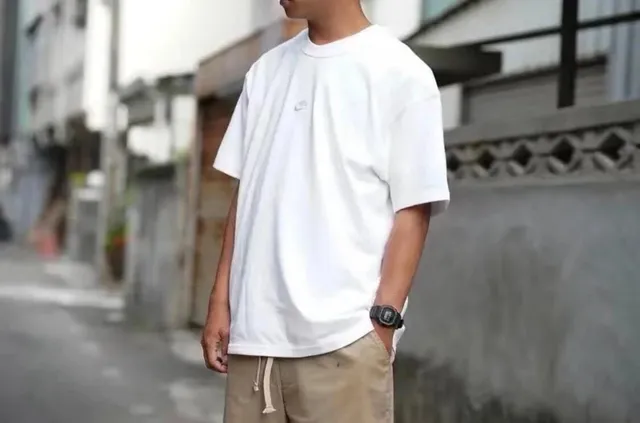 白色white