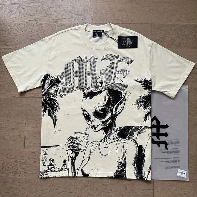 Mixed Emotion Alien Graphic Tee Palm Tree Print