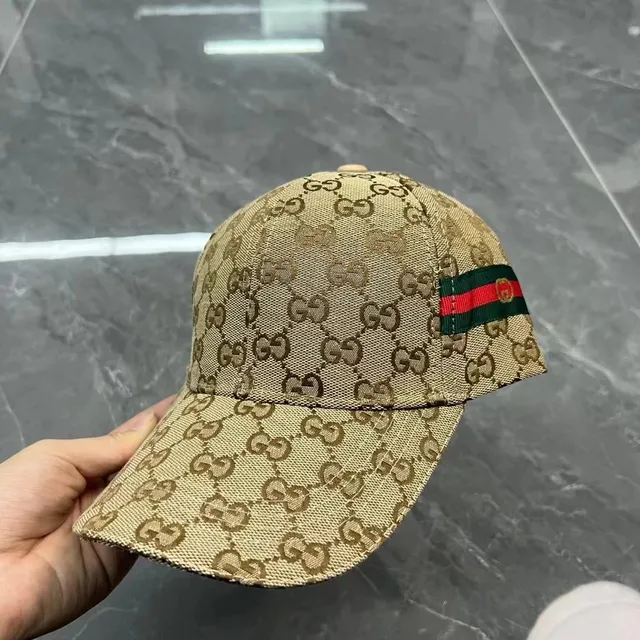 Gucci Baseball Cap GG Supreme