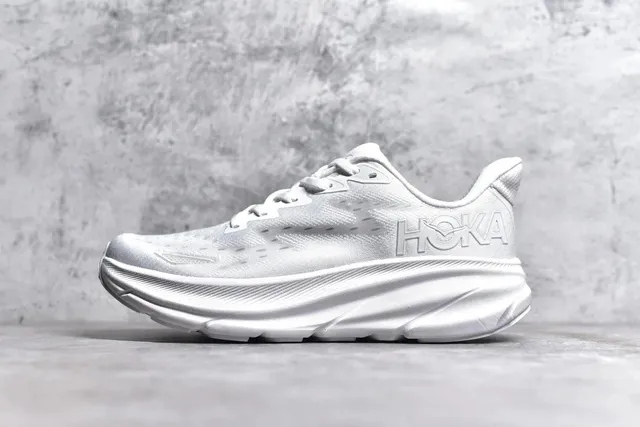 Hoka Clifton