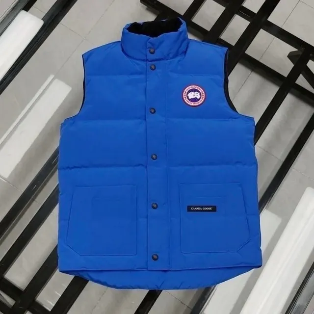 Canada Goose Puffer Vest Classic Fit