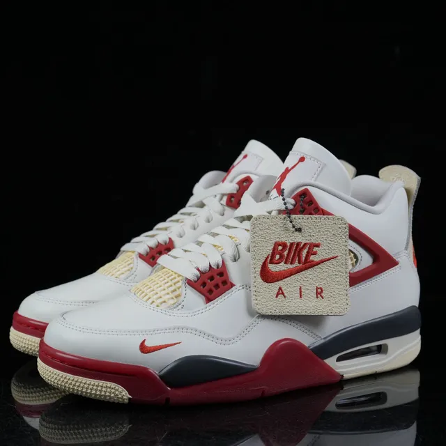 IQ8055-100 'White Red'