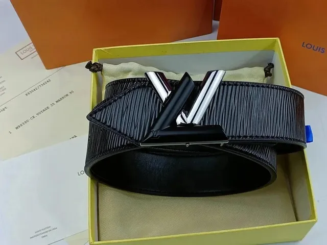 Louis Vuitton LV Initiales Belt Epi Leather