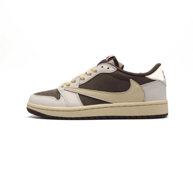 Nike × Travis Scott Dunk Low Cactus Jack
