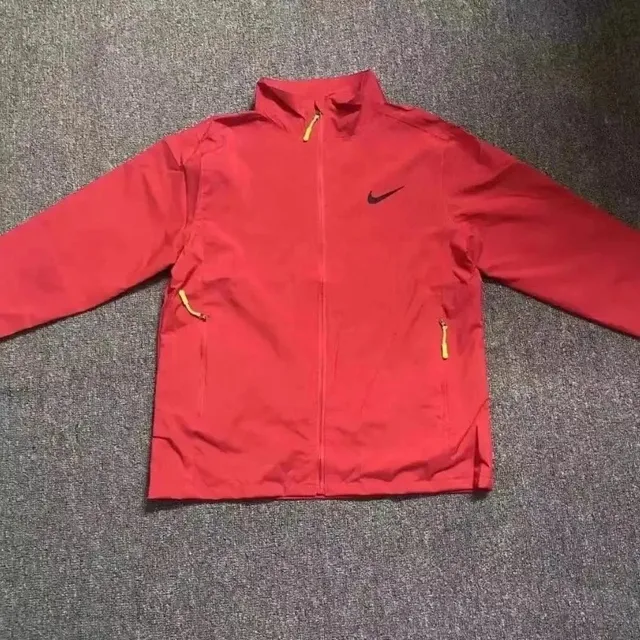 Nike Windrunner Jacket Vibrant Red