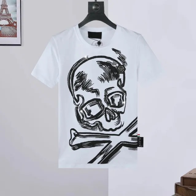 Philipp Plein Skull Graphic Tee Crystal-Embellished Skull and Crossbones