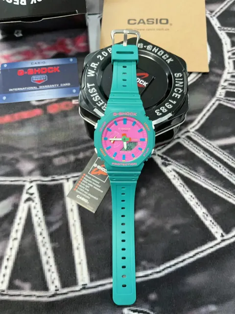 浅蓝玫红
