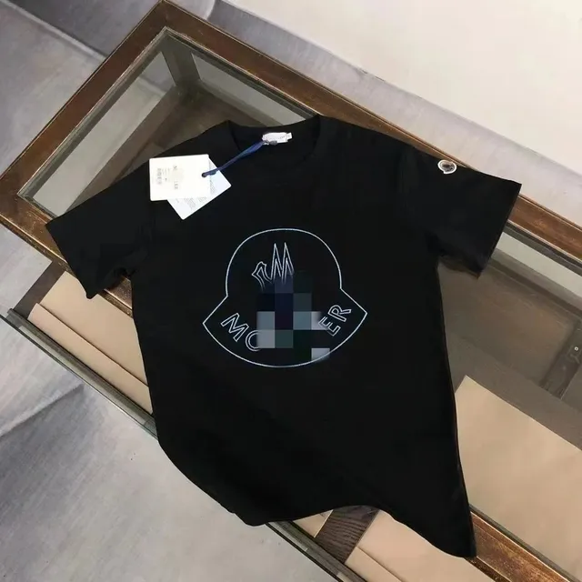 黑色,