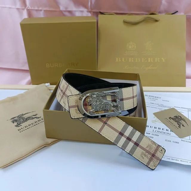 Burberry Equestrian Knight Buckle Belt Haymarket Check