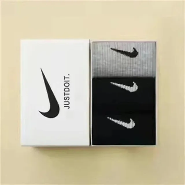 Nike Socks Swoosh Logo Pack