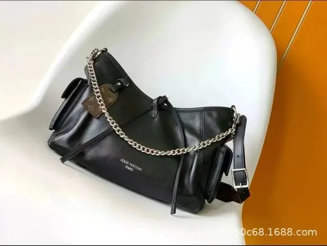 Louis Vuitton On The Go Black Leather