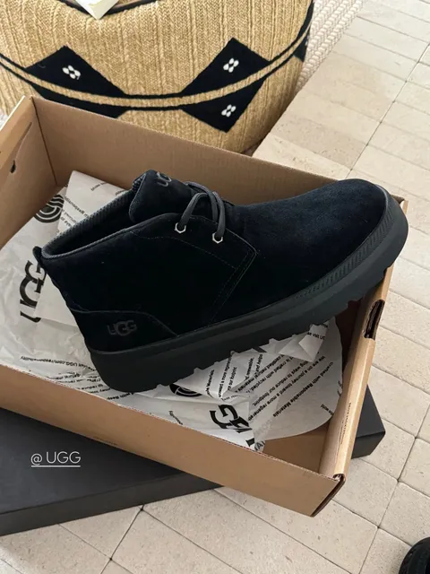 UGG Chukka Boot Suede