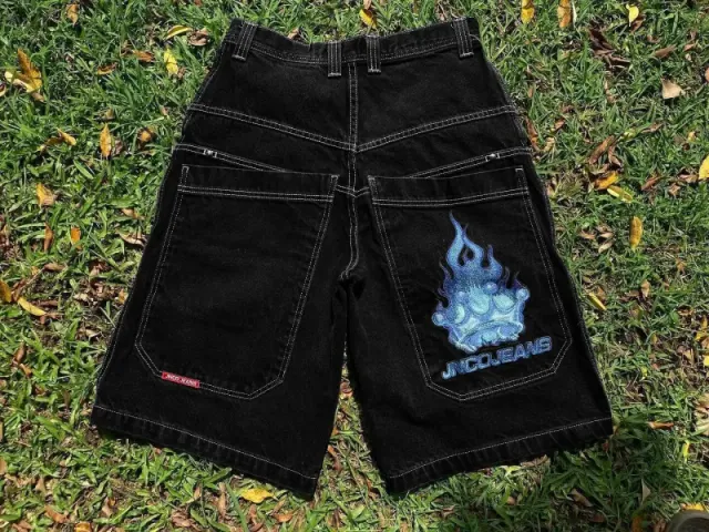 D08 black