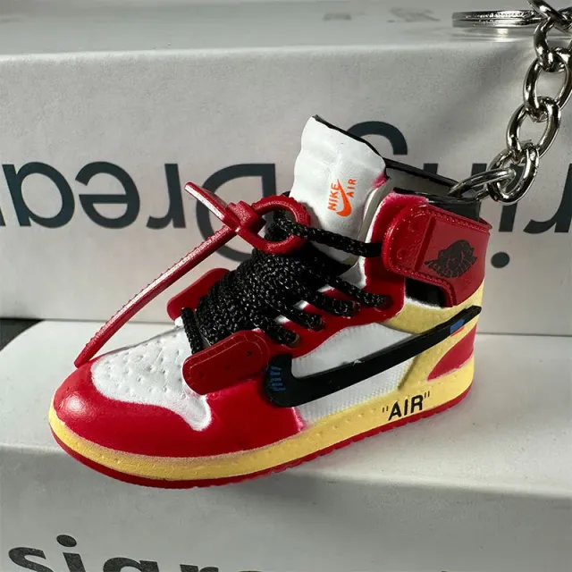 12.OW co-branded Chicago