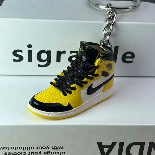 99. Black and yellow toes