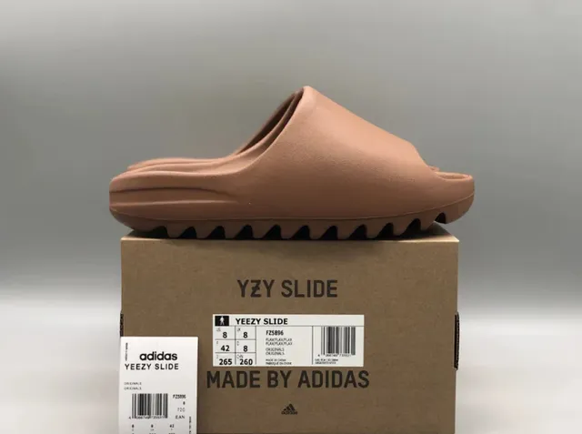 Yeezy Slide