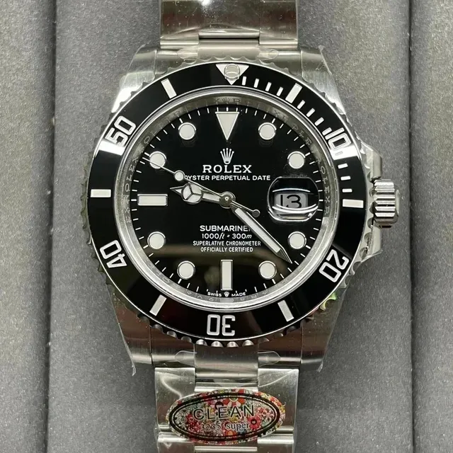 Rolex Submariner Date